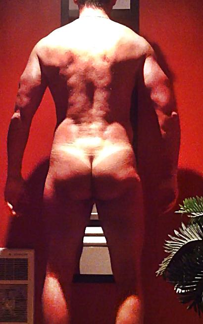 25P Gym Locker Room (Thonging, Semi Hard, Cockring)