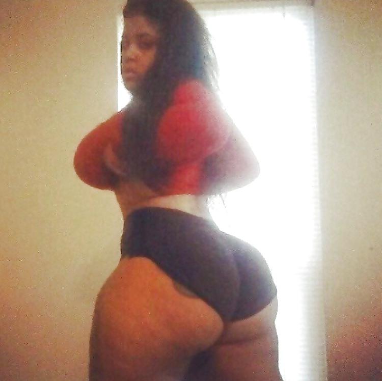 25P Thick ass girls #2