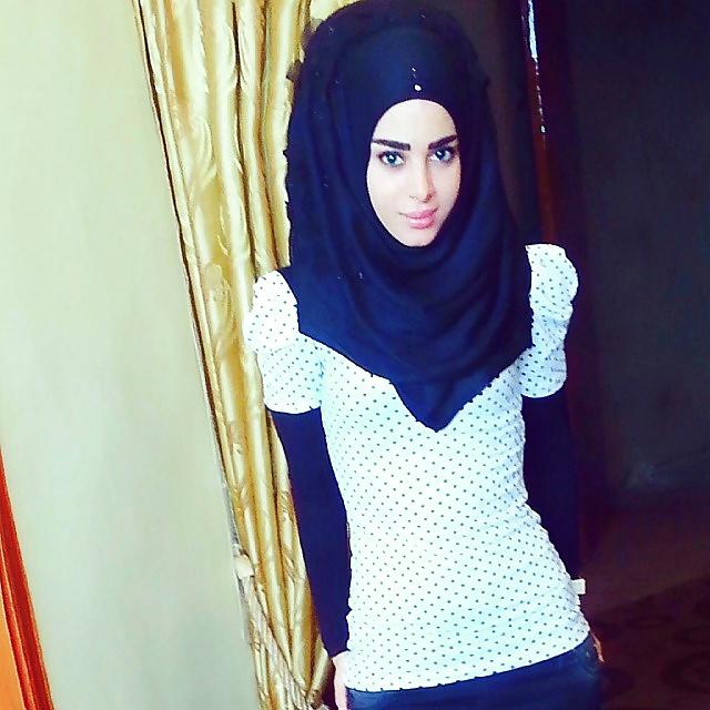 12P Arab beauty 36 - Cum on her 