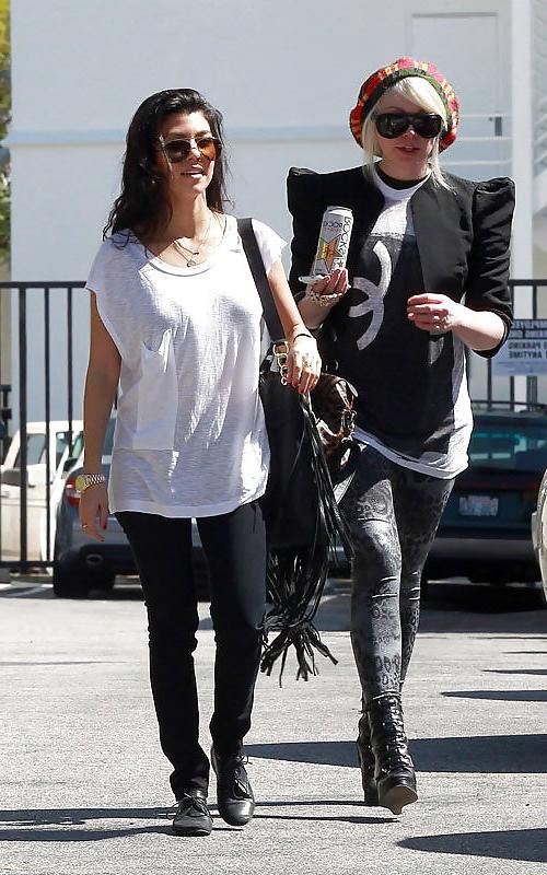 8P Kourtney Kardashian (black bra visible)