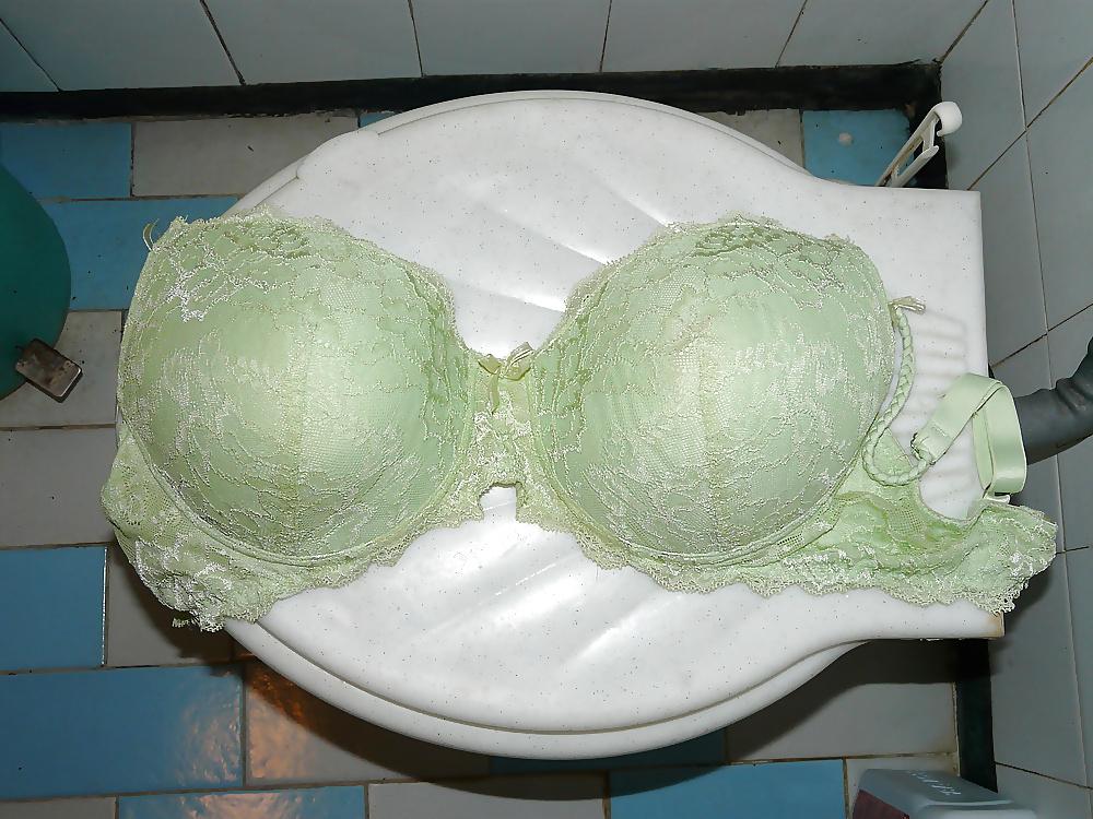 13P Hotcum11 cum on my wife's bra
