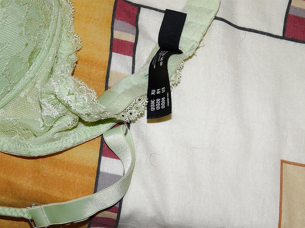 13P Hotcum11 cum on my wife's bra
