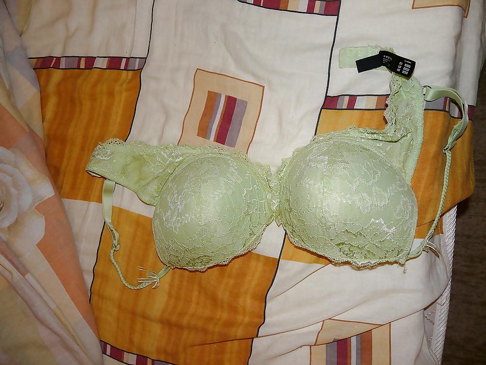 13P Hotcum11 cum on my wife's bra