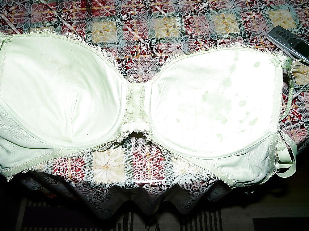 13P Hotcum11 cum on my wife's bra