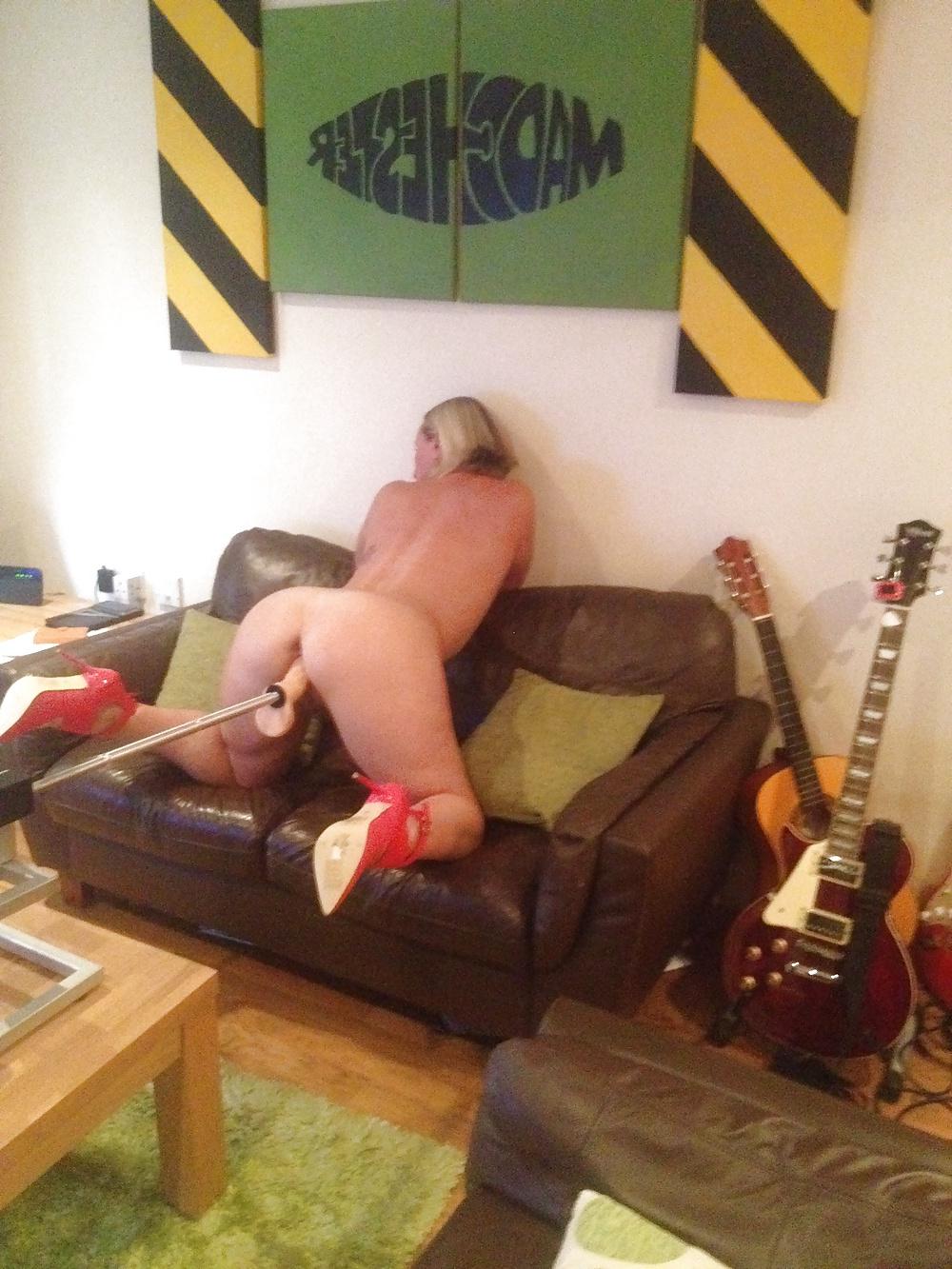 13P hairy cunt with fuck machine in manchester