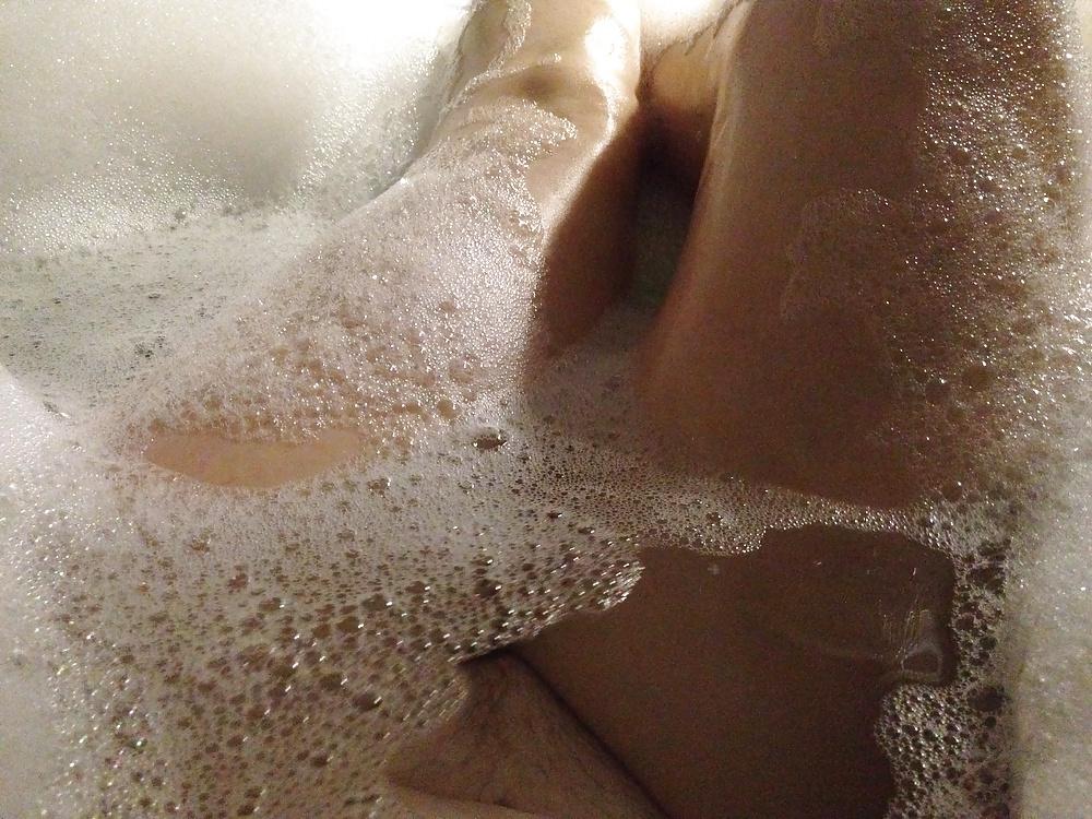 11P Sexy bubble bath time bathing my tits, pussy and legs 