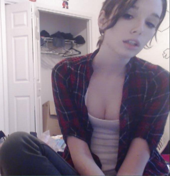 25P Beautiful Tgirl Abby