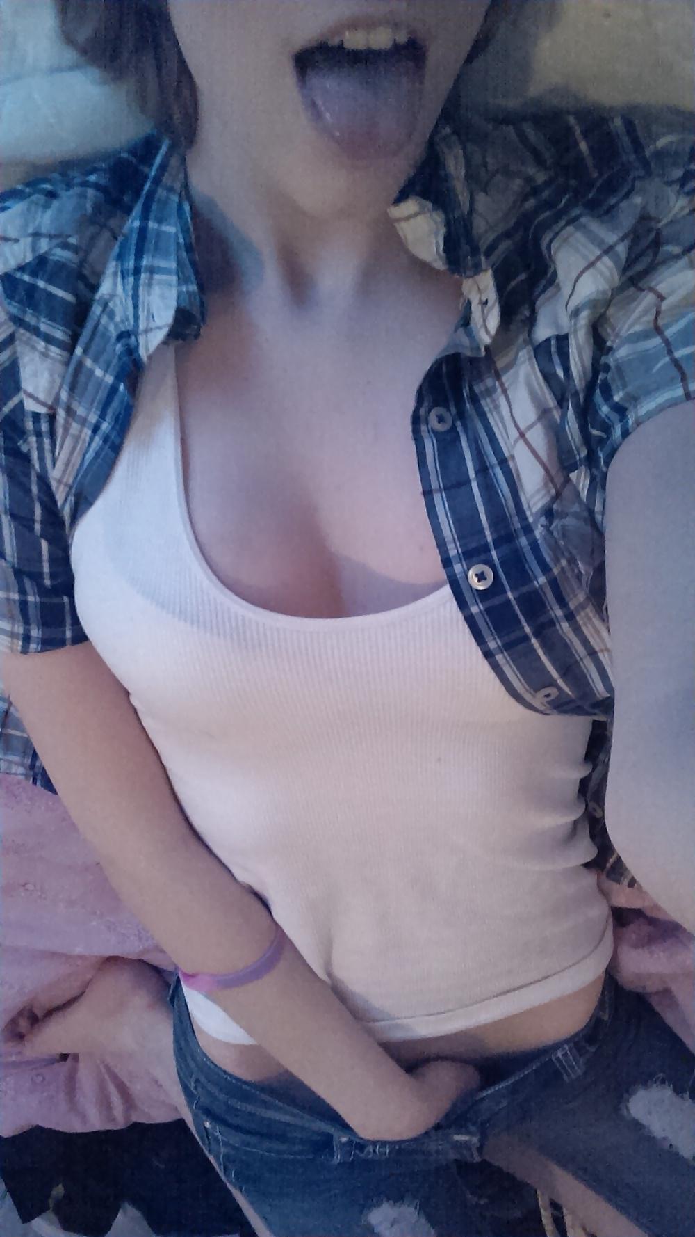 25P Beautiful Tgirl Abby
