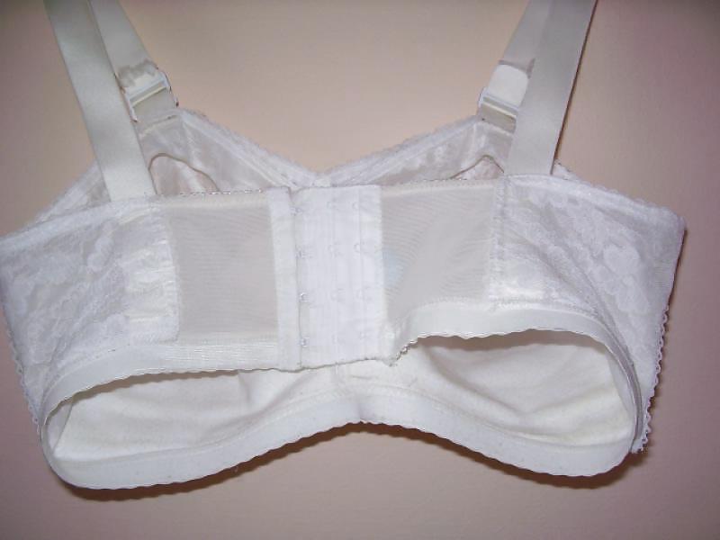 13P Bra Hooks