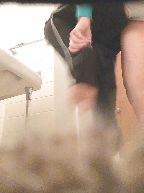 25P Spying on teen in bra and panties