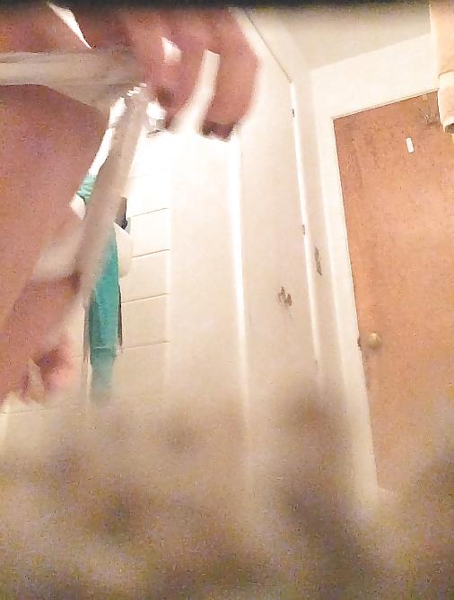 25P Spying on teen in bra and panties