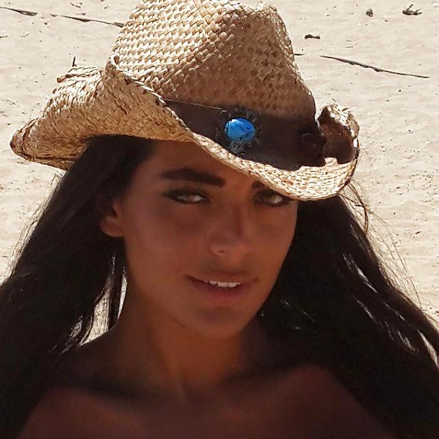 16P Arab beauty 16 - Cum on her 