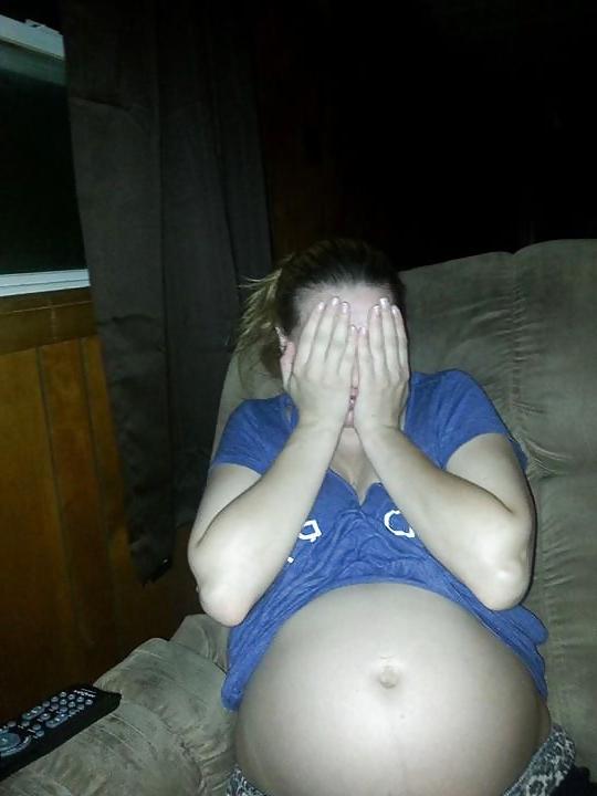 4P Pregnant babe