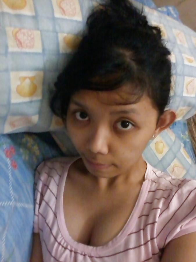 8P Gadis Melayu - Muka Cekung