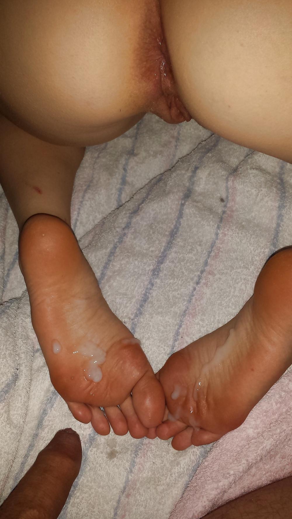 11P Cum on german girlfriends Soles