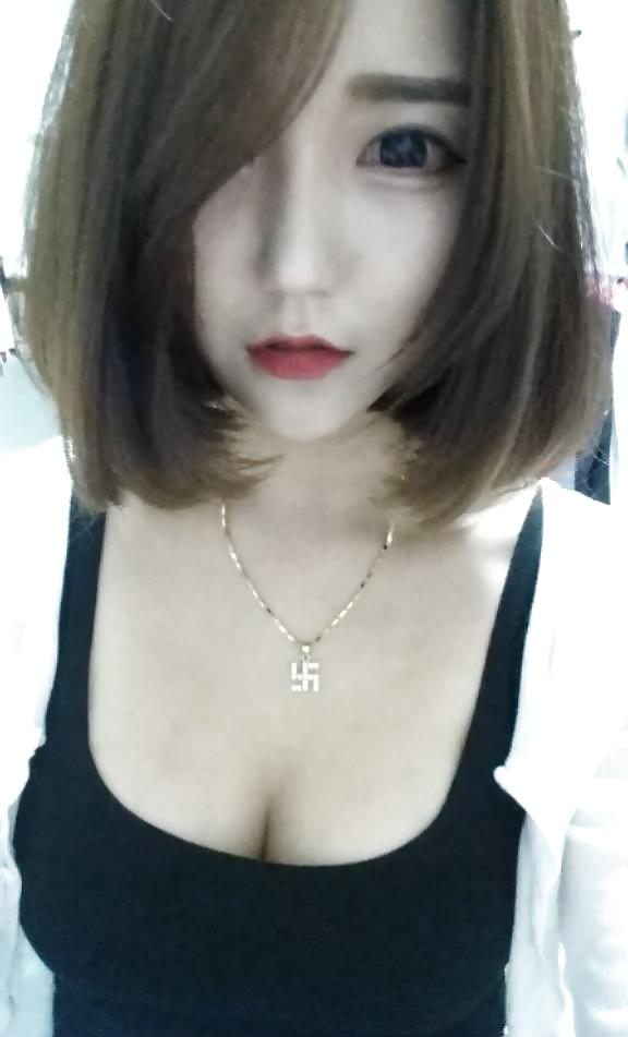 25P Dopey faced korean trash
