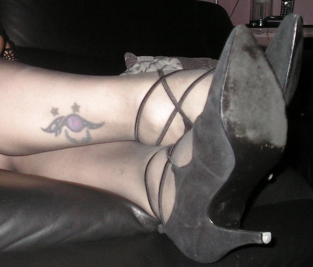 25P My girlfriend Natasha wearing black tights pantyhose