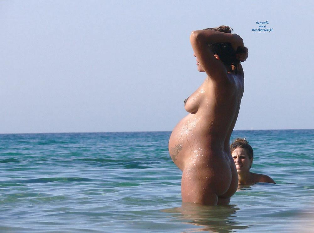 25P Pregnant Nudists 3