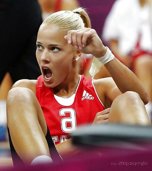 24P Sexy basketball girl