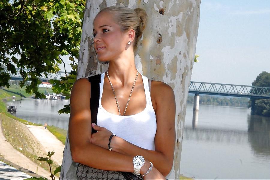 24P Sexy basketball girl