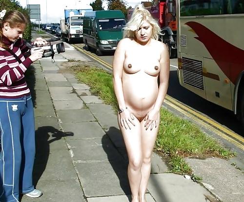 25P Pregnant Babes Naked Outdoors
