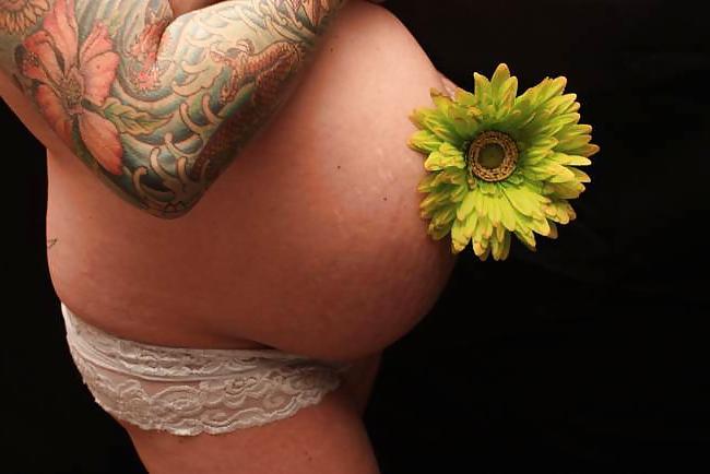 25P Gorgeous pregnant women - a collection for a friend