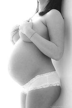 25P Gorgeous pregnant women - a collection for a friend