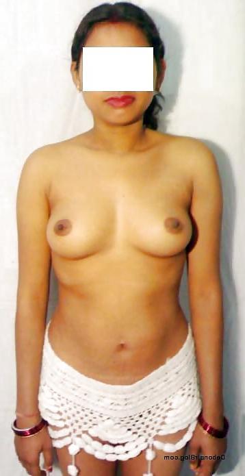25P Indian wife hides her face