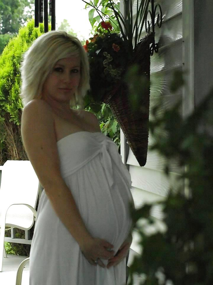 24P Enceinte - Pregnant 36