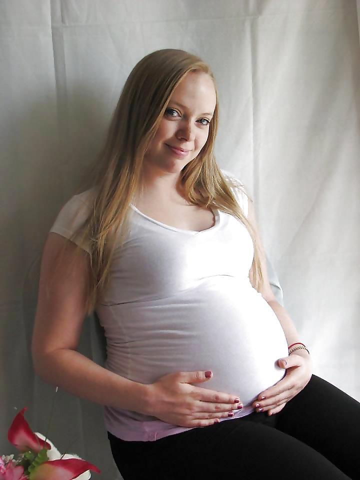 25P Enceinte - Pregnant 37