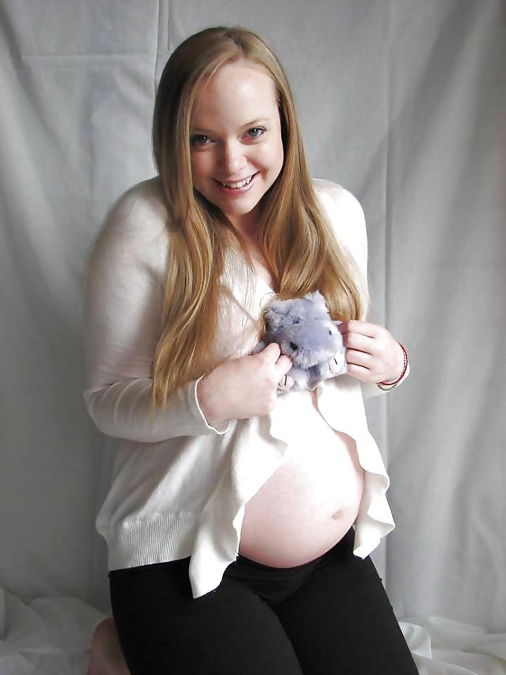 25P Enceinte - Pregnant 37