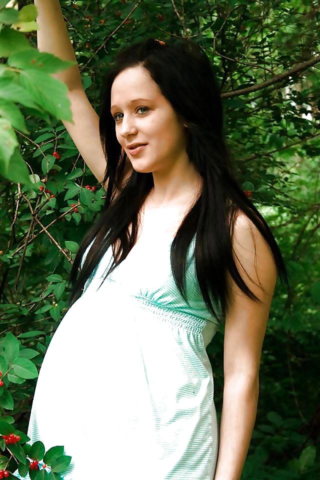 25P Enceinte - Pregnant 37