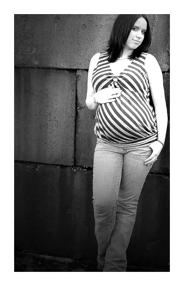 25P Enceinte - Pregnant 37