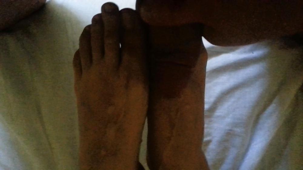 22P Cum on my gf feet