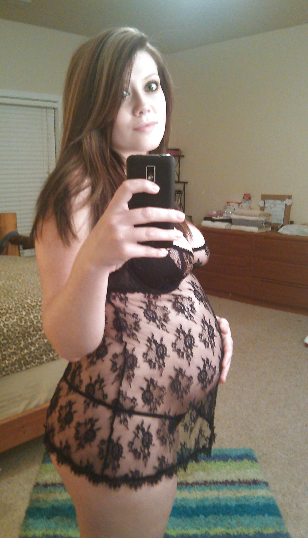 25P Pregnant 12