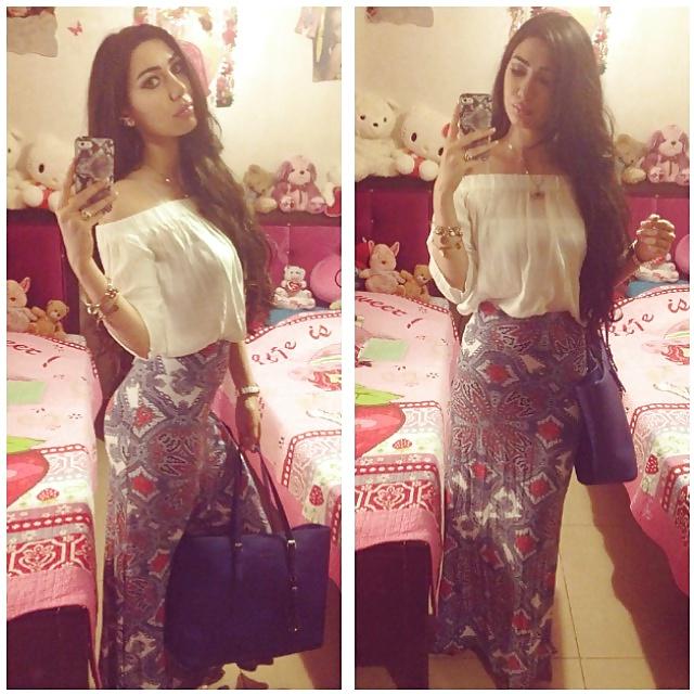 15P Arab beauty 35 - Cum on her