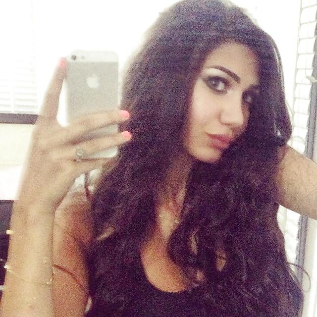 15P Arab beauty 35 - Cum on her