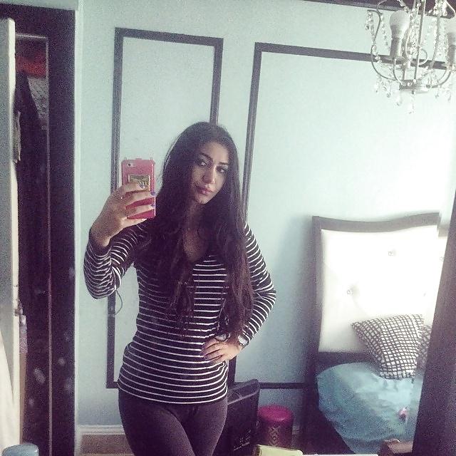 15P Arab beauty 35 - Cum on her