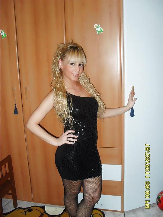25P Slut Blonde Available For Gangbang