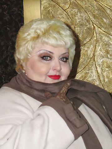 11P Russian Mature female face! Amateur! 