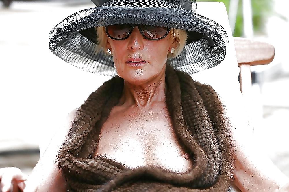 21P Grannies in their bra and knickers 6