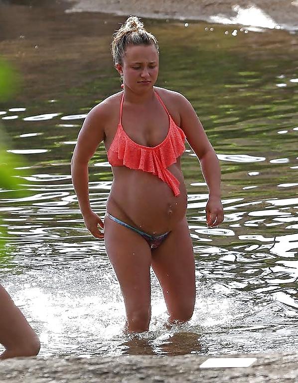 12P Hayden Panetirree pregnant bikini