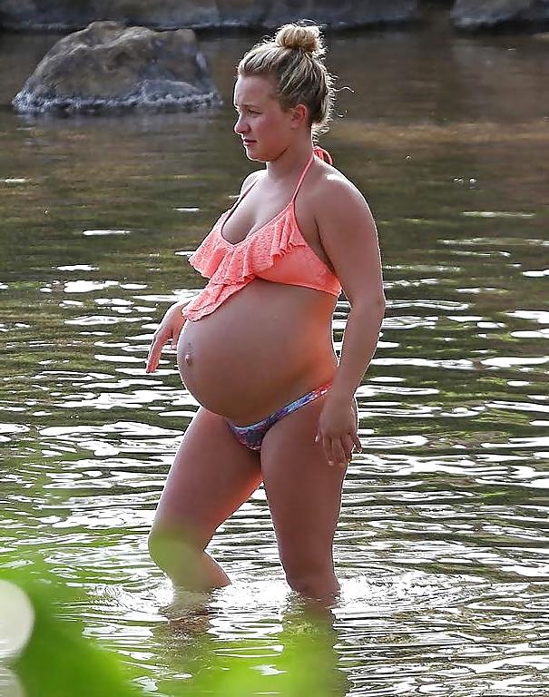 12P Hayden Panetirree pregnant bikini