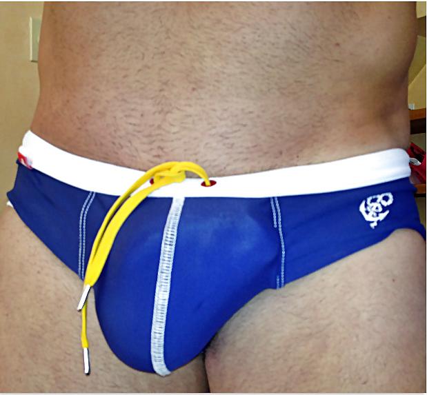 25P Gym Locker Room - 3 (Thonging, Semi Hard, Cockring)