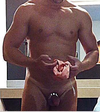 25P Gym Locker Room - 3 (Thonging, Semi Hard, Cockring)