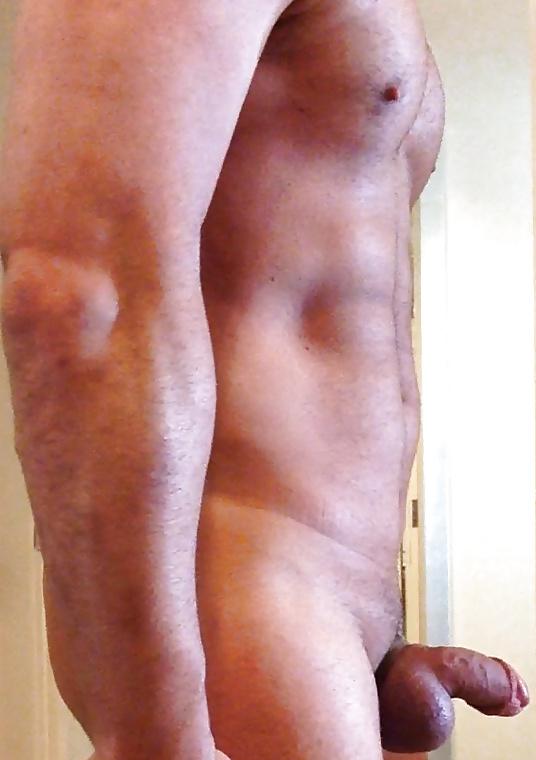 25P Gym Locker Room - 3 (Thonging, Semi Hard, Cockring)