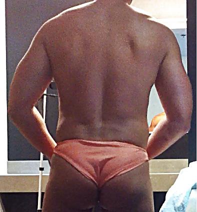 25P Gym Locker Room - 3 (Thonging, Semi Hard, Cockring)