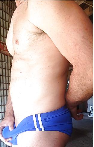 25P Gym Locker Room - 3 (Thonging, Semi Hard, Cockring)