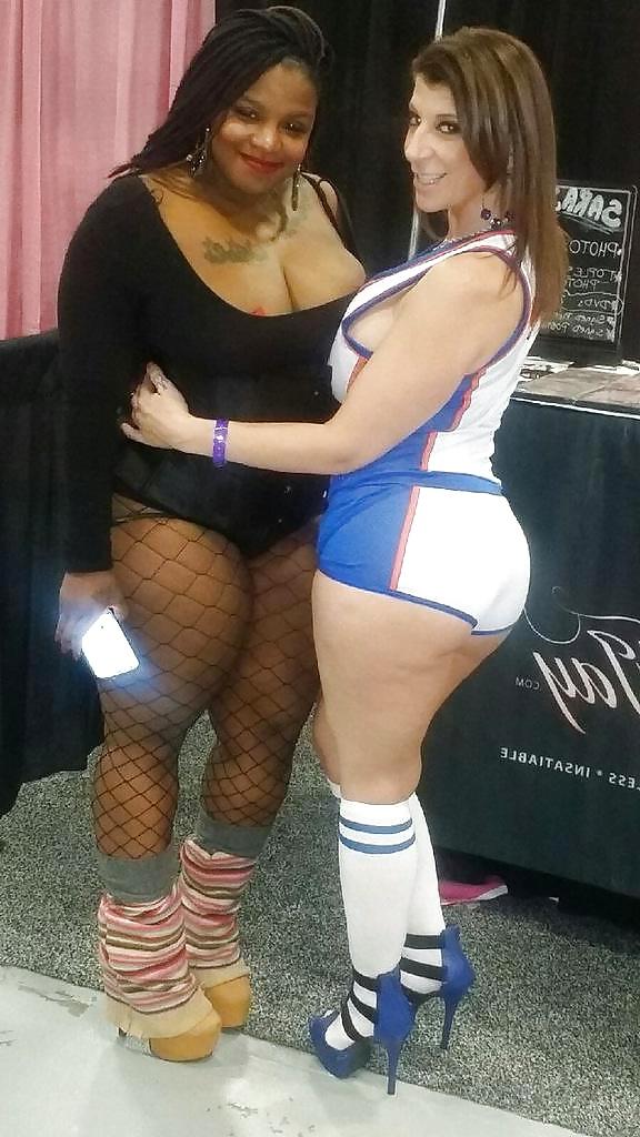 18P Thick Thighs 10