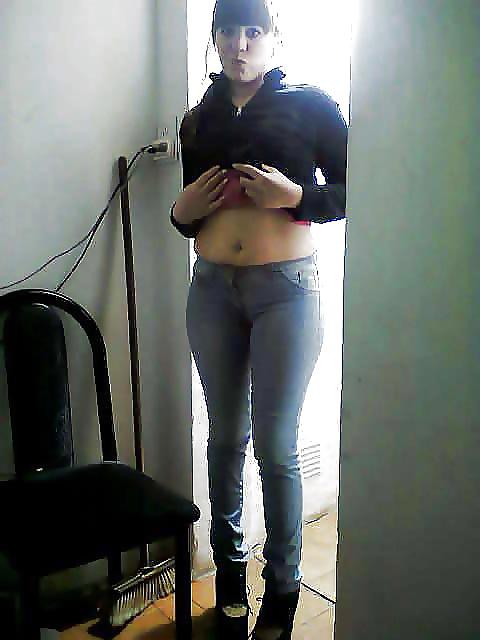 10P Please Cum On Karina Right Now She Likes Bi Cock.